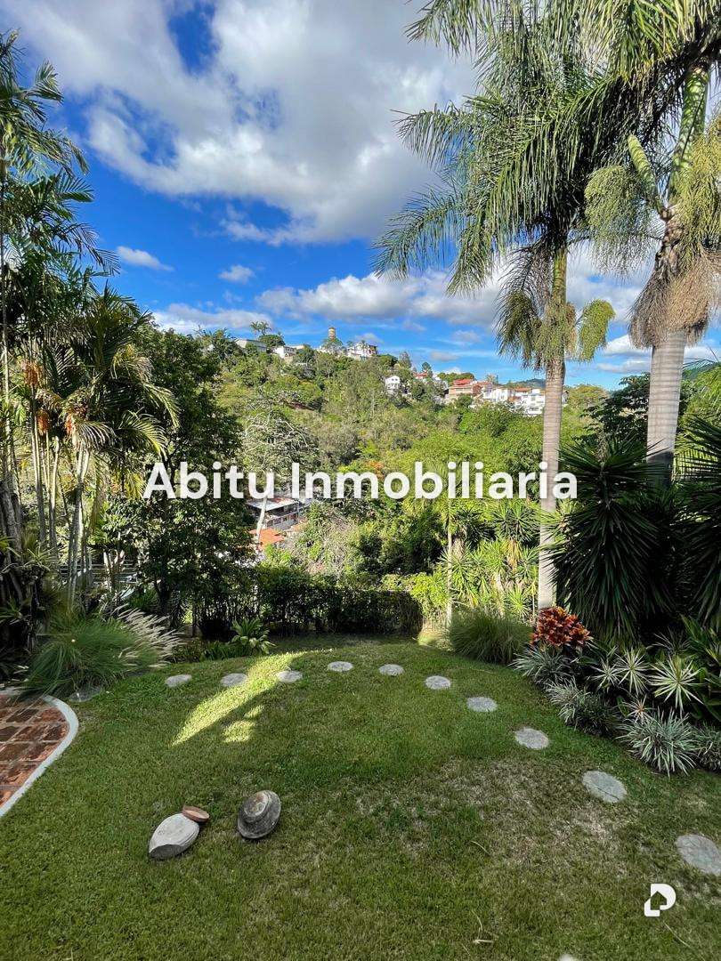 House in Terrazas del Club Hípico, Caracas – 14