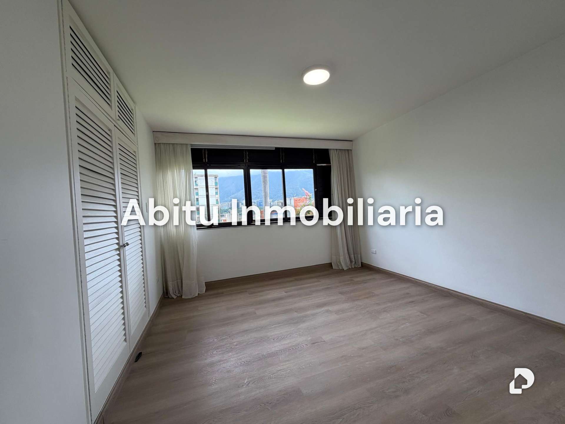 Apartamento en Lomas de Chuao, Caracas – 10