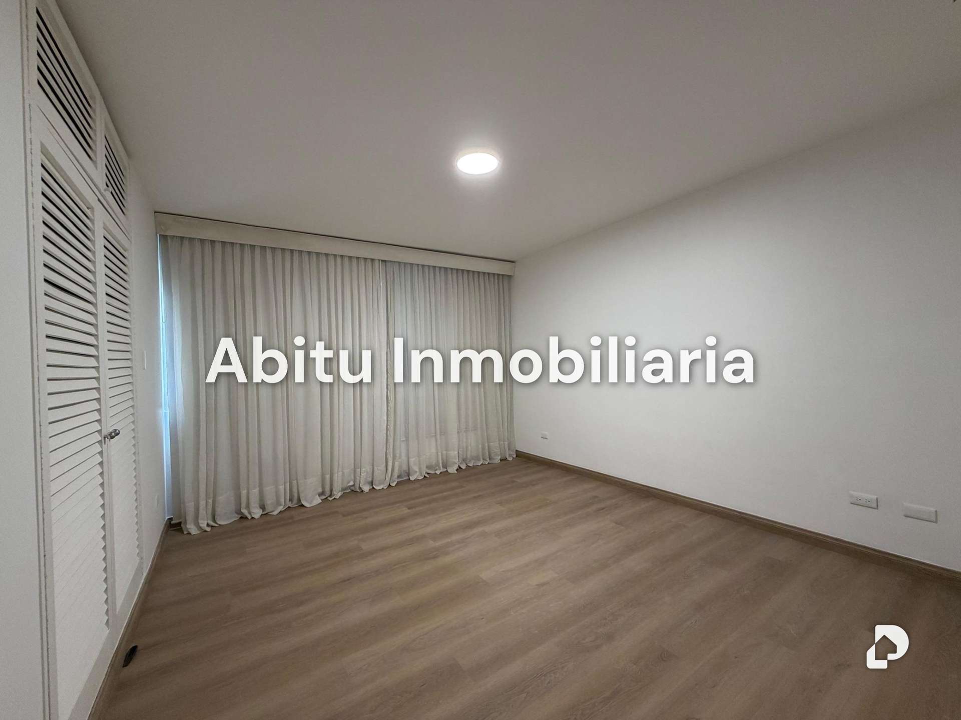 Apartamento en Lomas de Chuao, Caracas – 13