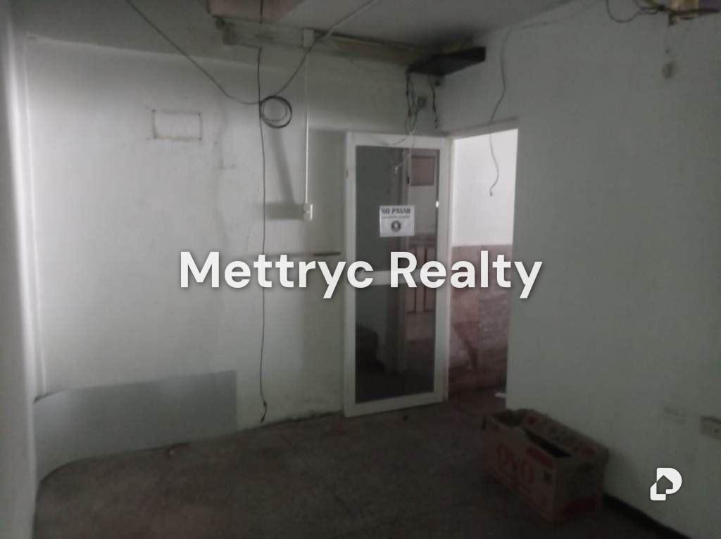 Local comercial en B. Tarapio, Valencia – 5