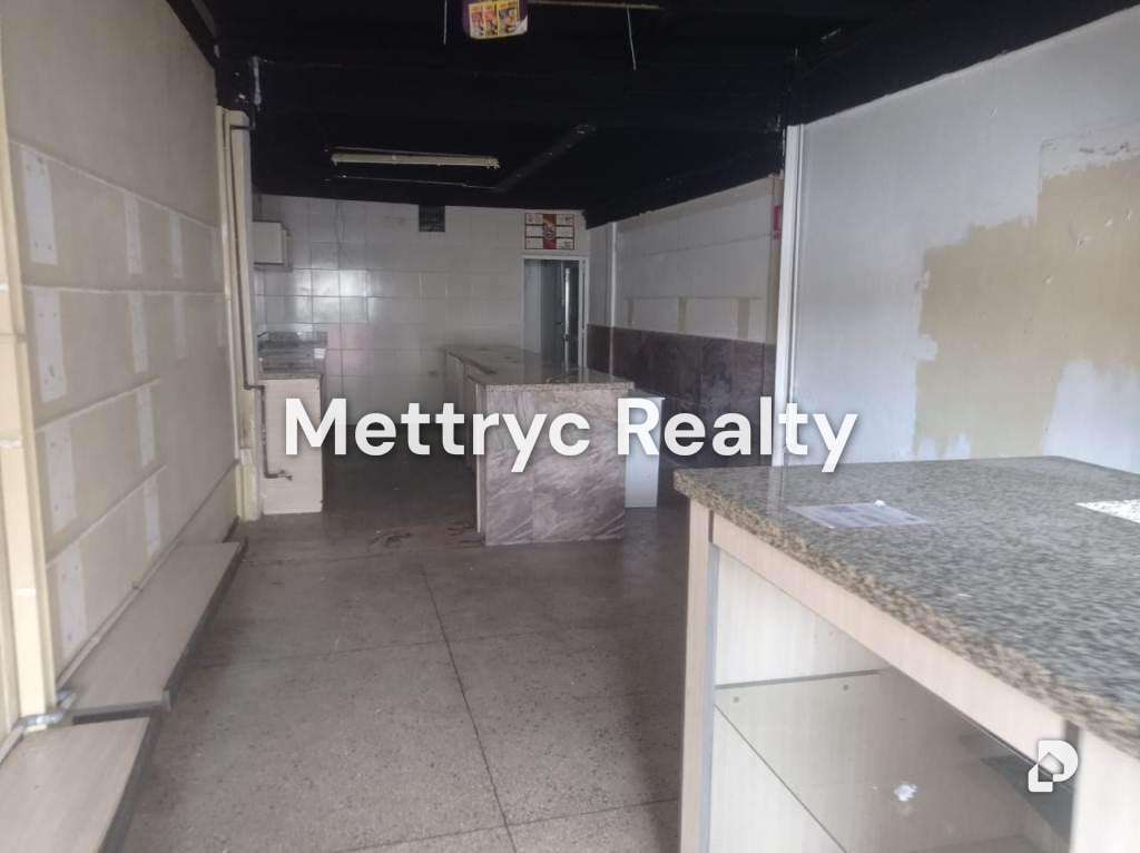 Local comercial en B. Tarapio, Valencia – 6