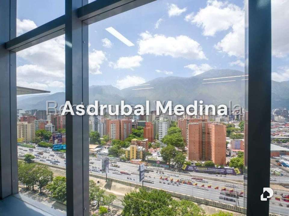 Oficina en Las Mercedes, Caracas – 4