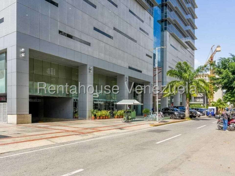 Oficina en Las Mercedes, Caracas - 1