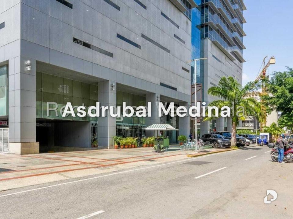 Oficina en Las Mercedes, Caracas – 1
