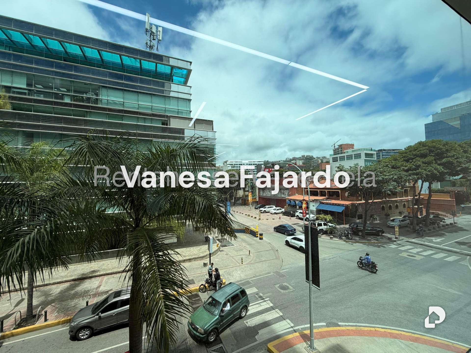 Local comercial en Las Mercedes, Caracas – 2