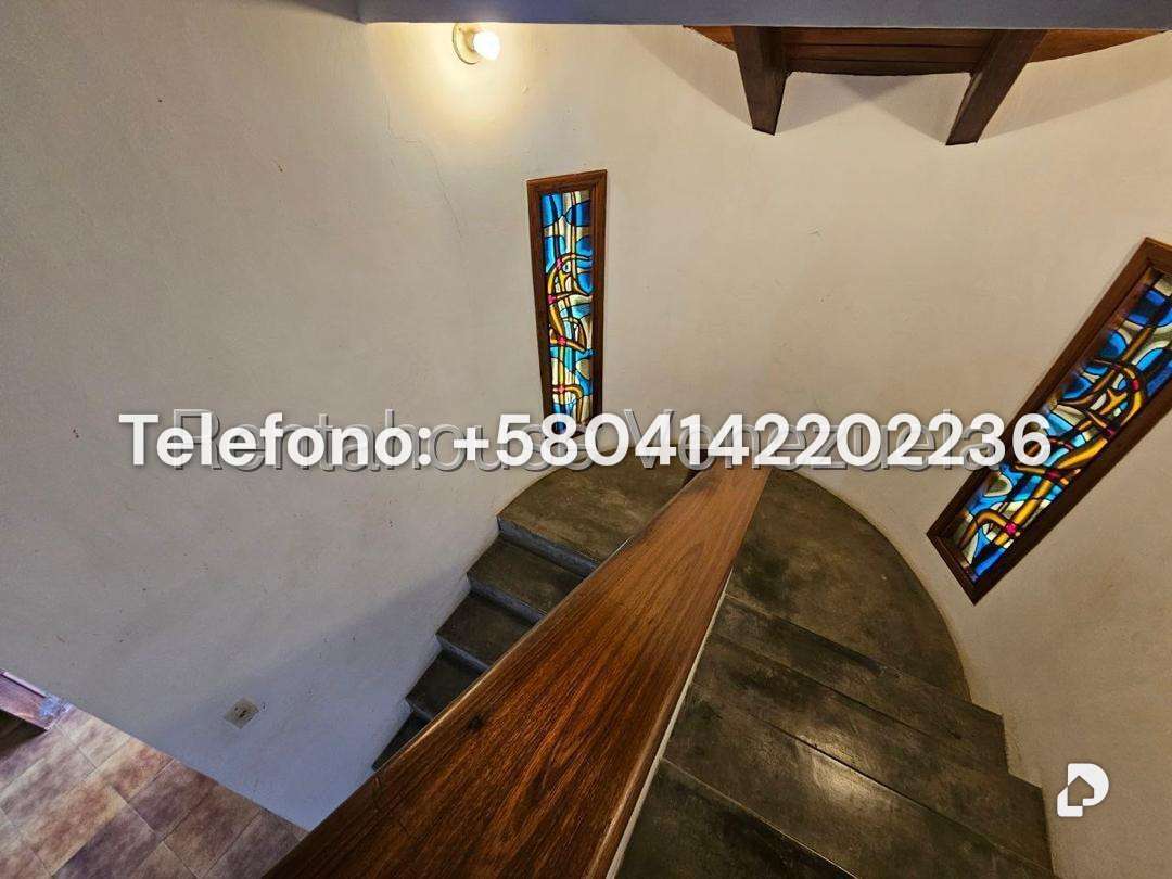 Casa en Lomas de La Lagunita, Caracas – 40