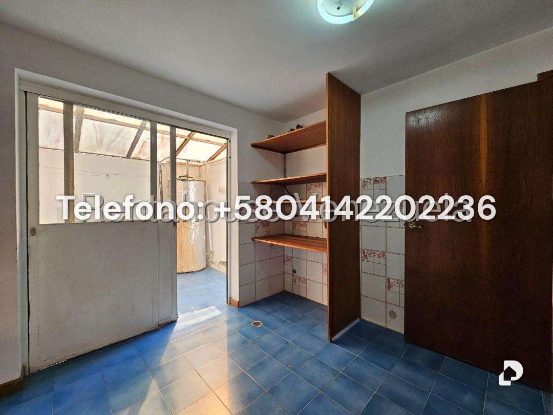 Casa en Lomas de La Lagunita, Caracas – 29