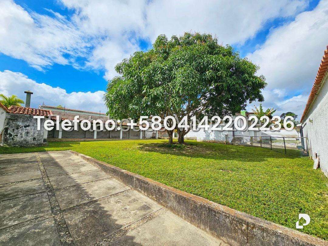 Casa en Lomas de La Lagunita, Caracas – 2