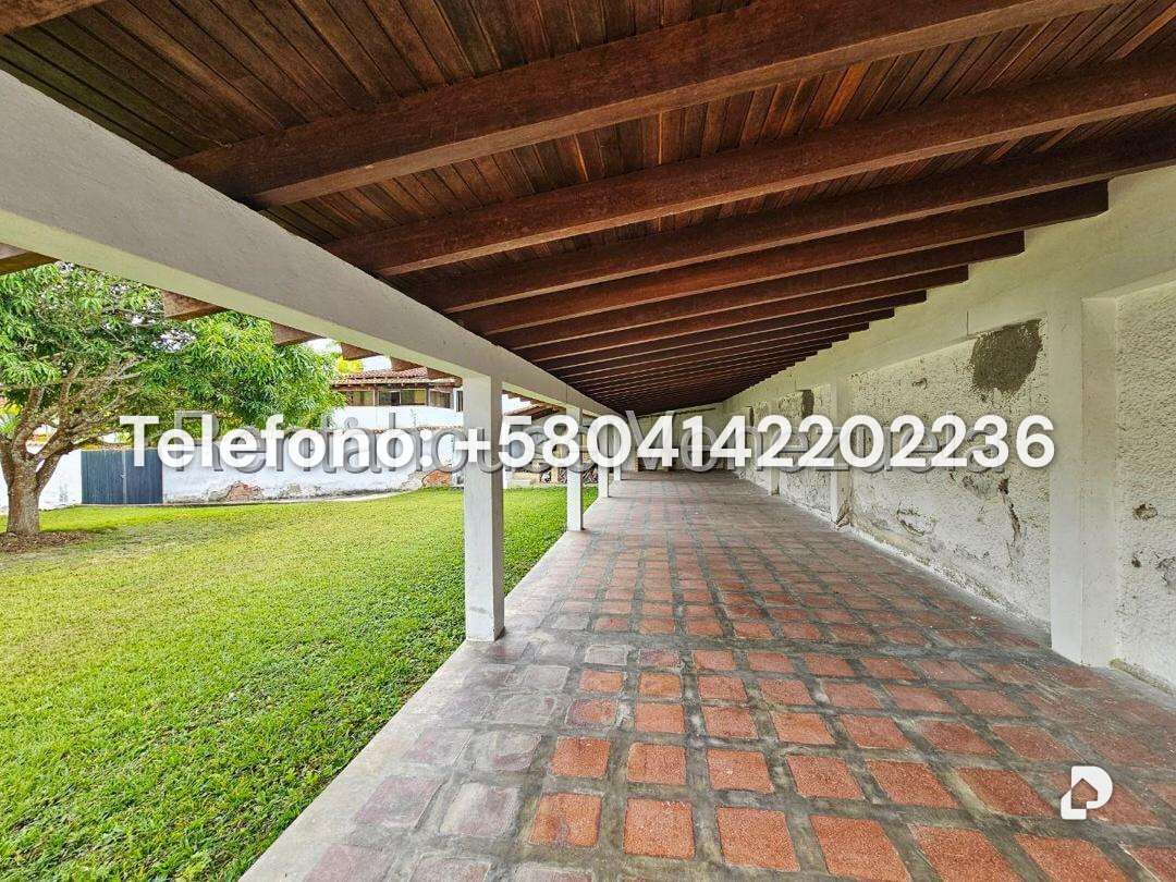 Casa en Lomas de La Lagunita, Caracas – 15