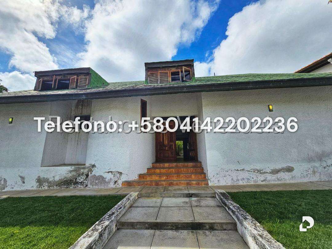 Casa en Lomas de La Lagunita, Caracas – 7