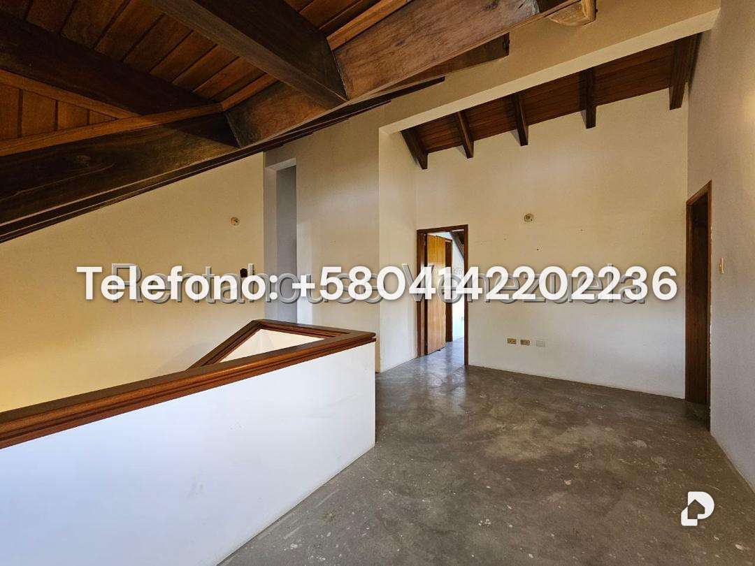 Casa en Lomas de La Lagunita, Caracas – 22