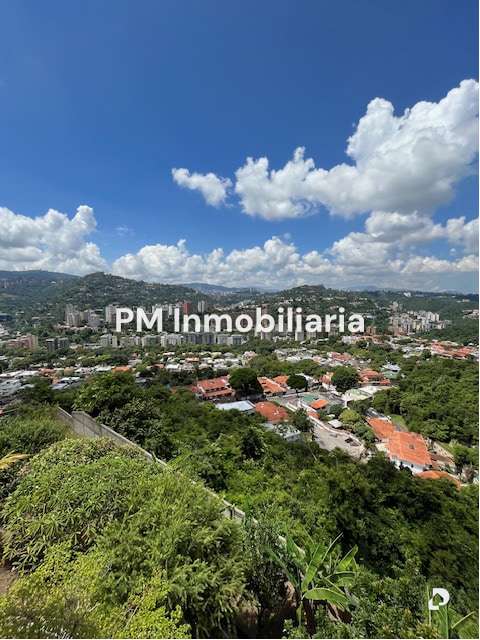 House in El Cafetal, Caracas – 25