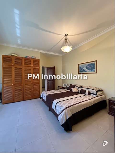 House in El Cafetal, Caracas – 13