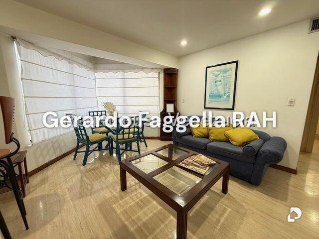 Apartamento en El Rosal, Caracas – 2