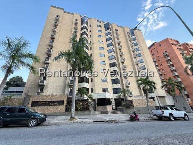 Apartamento en El Rosal, Caracas - 1