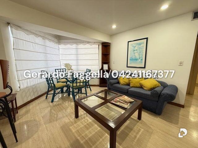 Apartamento en El Rosal, Caracas – 2