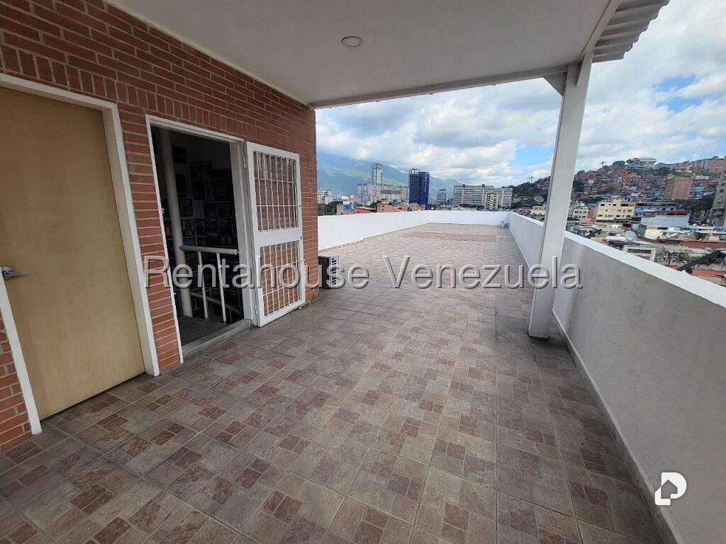 Edificio en Puente Hierro, Caracas – 39