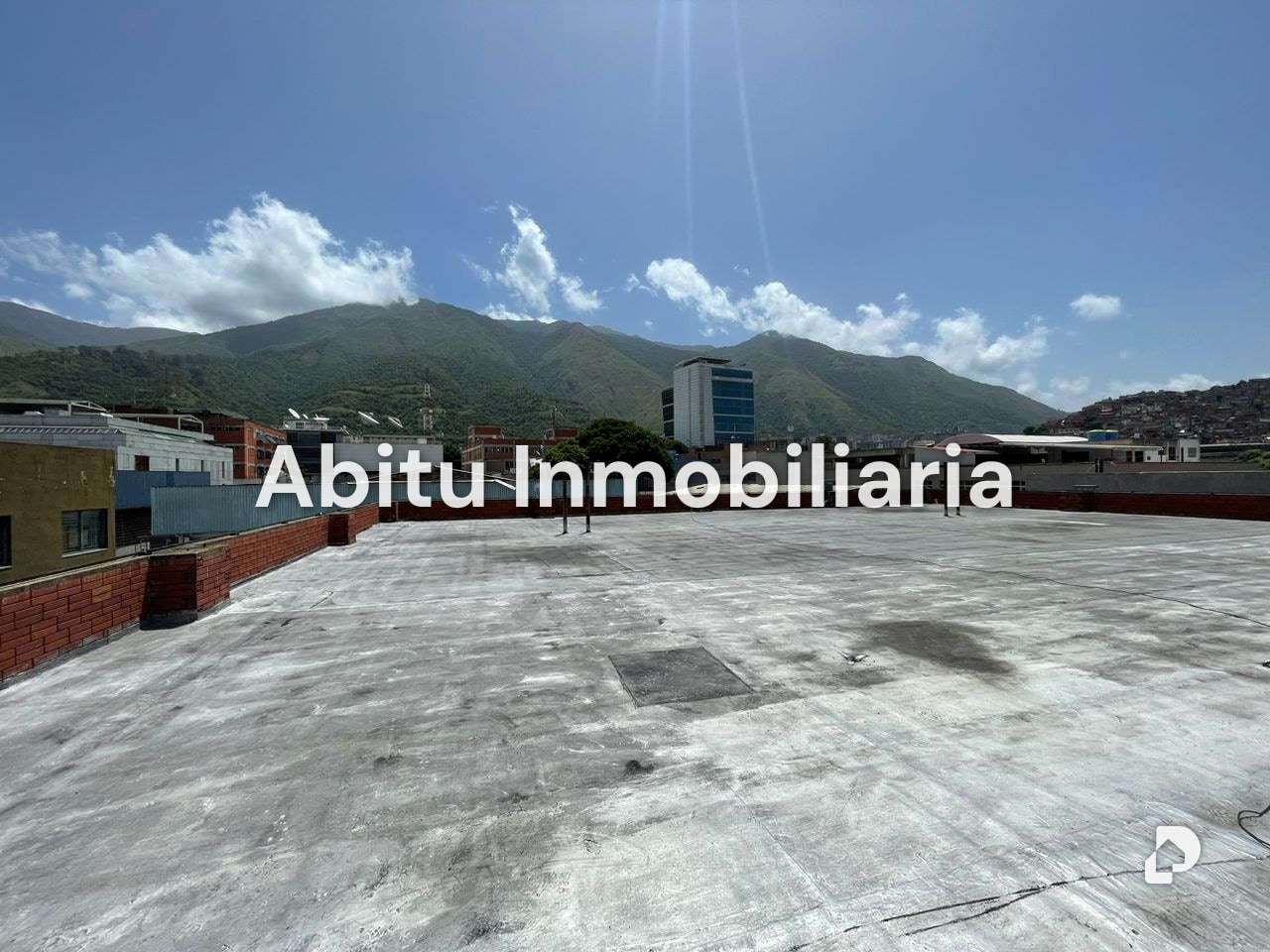 Building in La Urbina, Caracas – 6