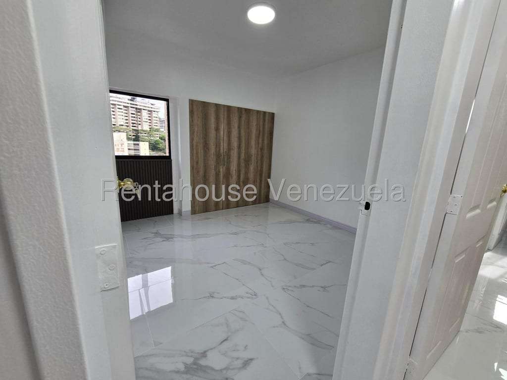 Apartamento en Santa Rosa de Lima, Caracas