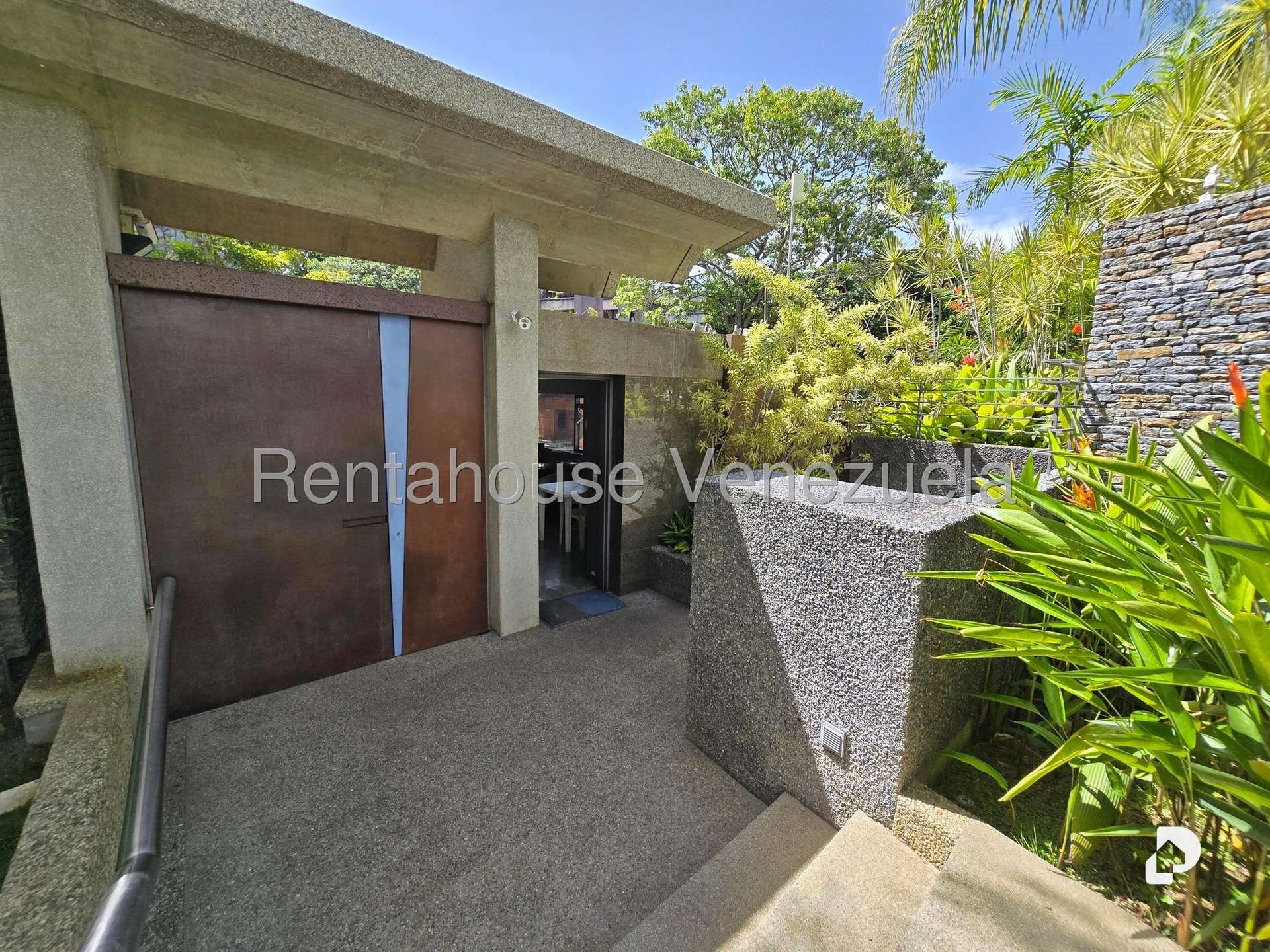 Apartment in Los Palos Grandes, Caracas – 2