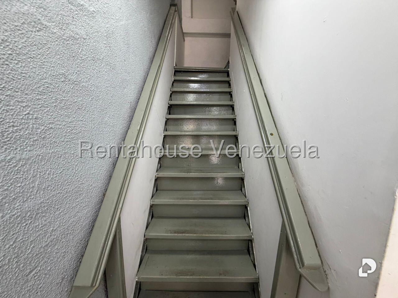 Local comercial en Parroquia La Candelaria, Caracas – 5