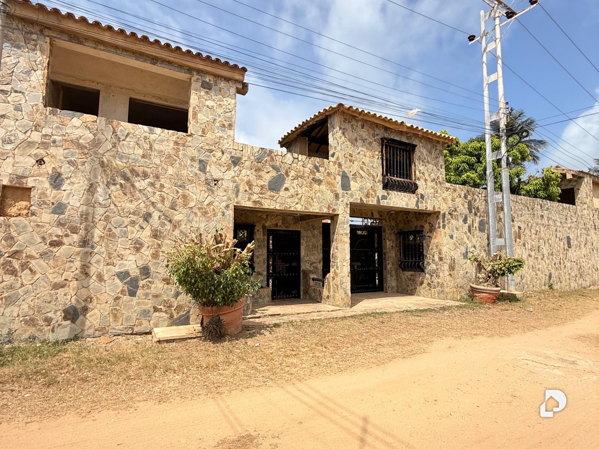 Edificio en Chichiriviche – 4