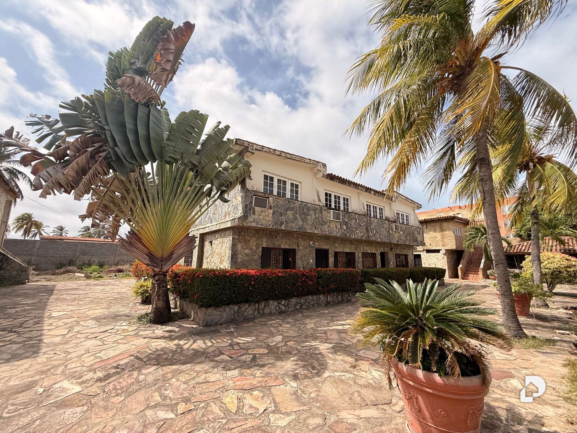 Edificio en Chichiriviche – 6