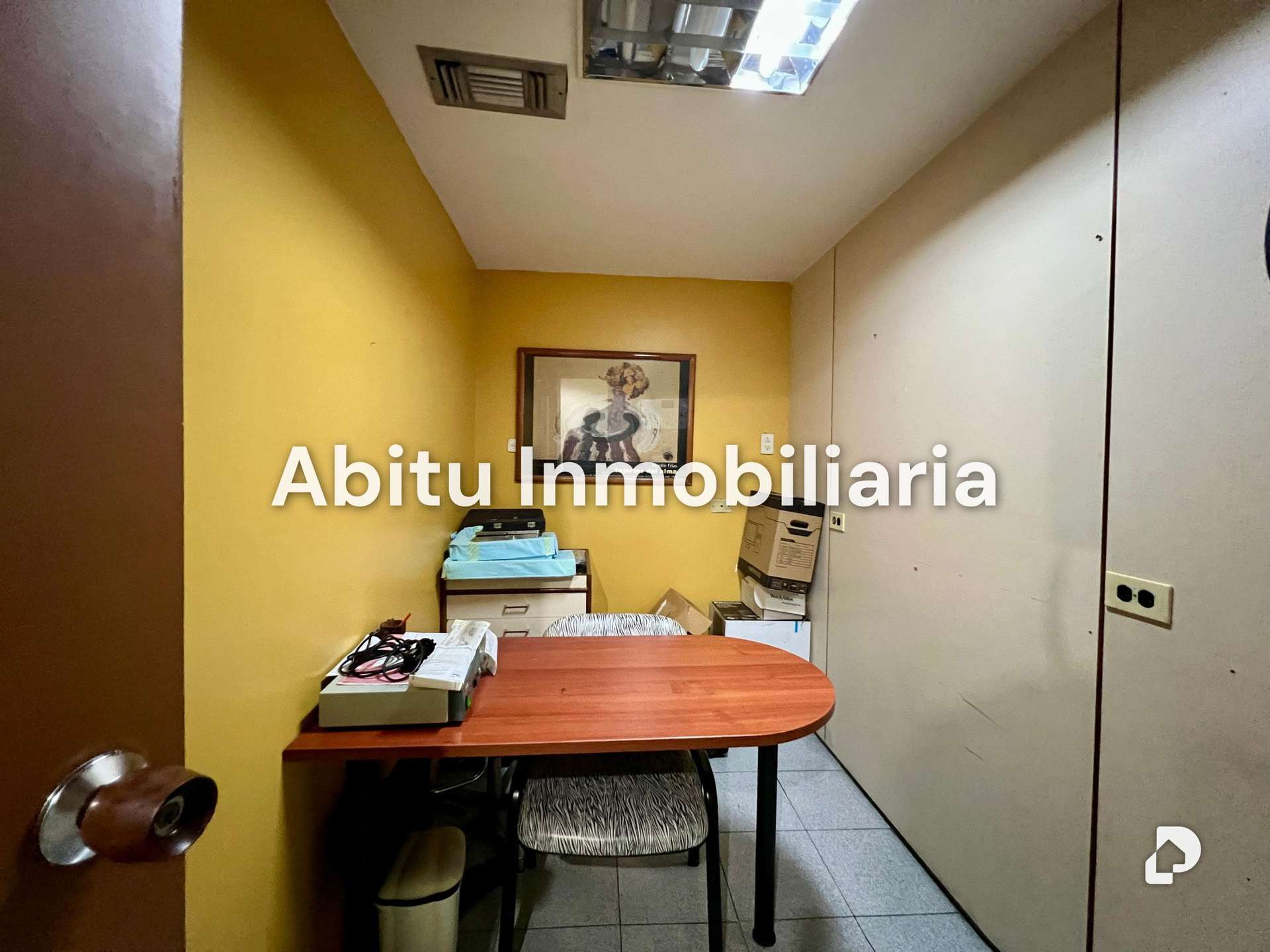 Oficina en San Bernardino, Caracas – 14