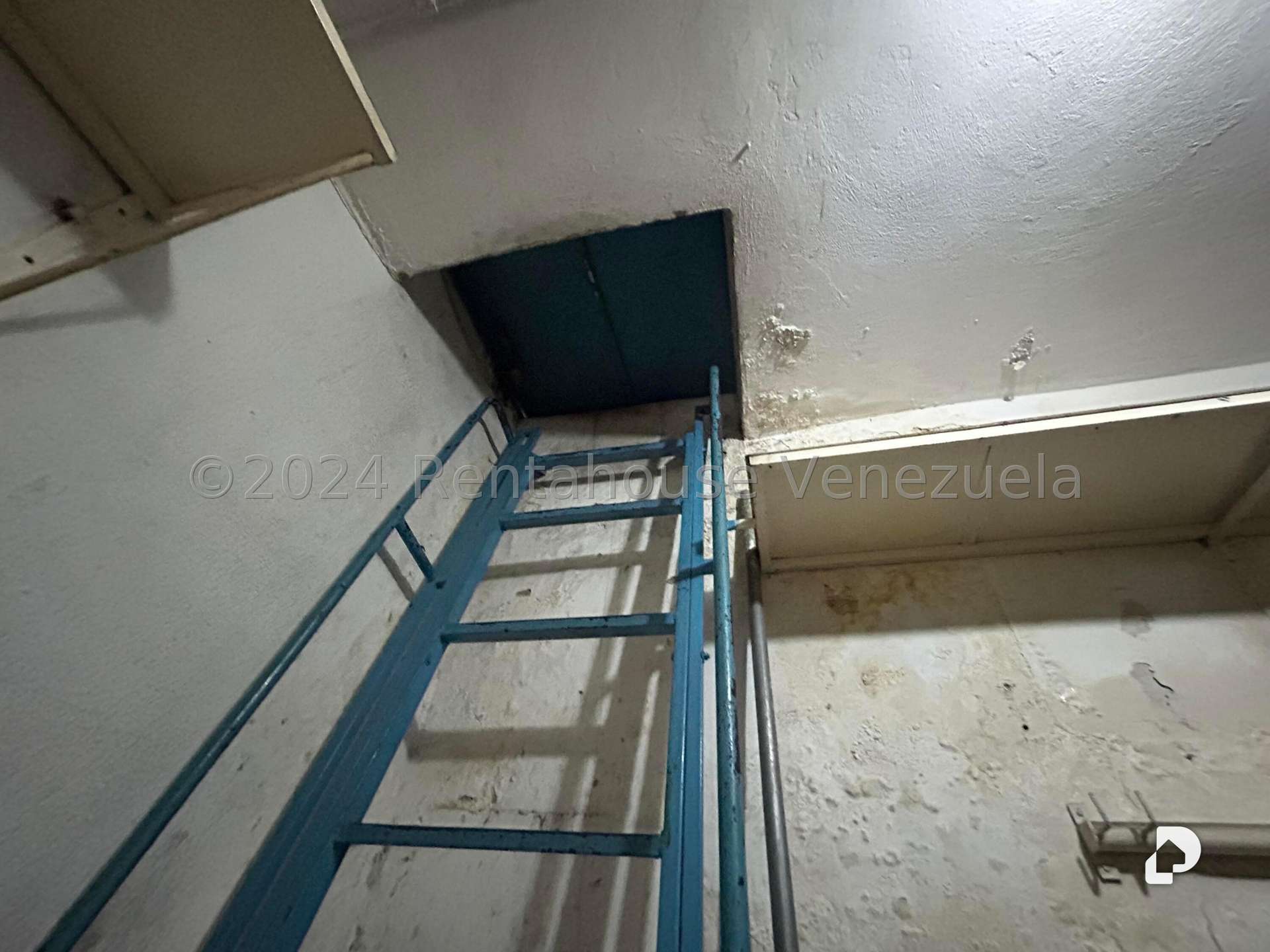Edificio en Bello Monte, Caracas – 17