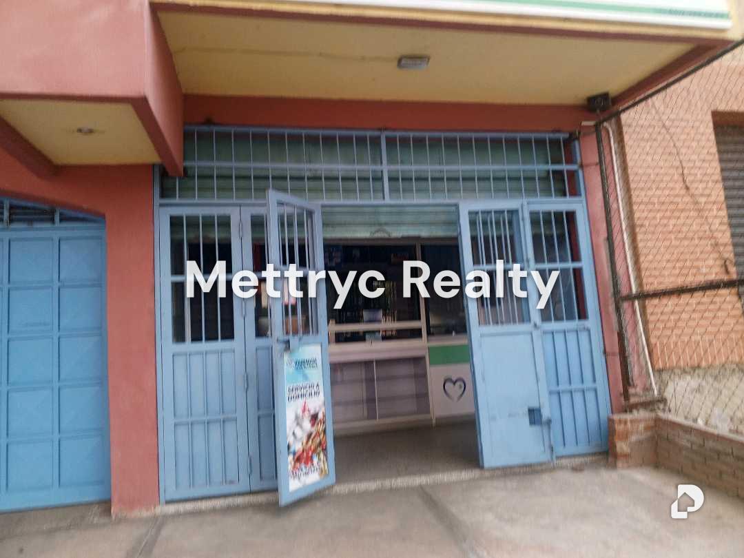 Local comercial en Los Guayabitos, Valencia – 1