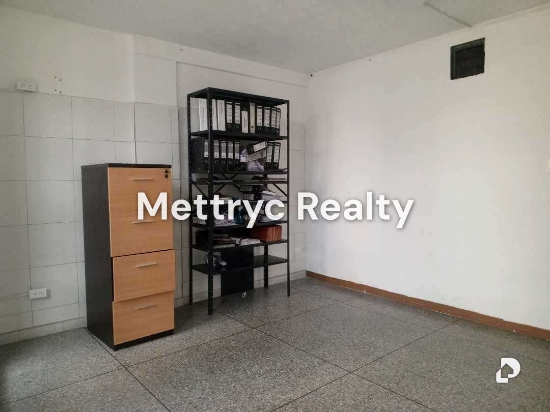 Local comercial en Los Guayabitos, Valencia – 18