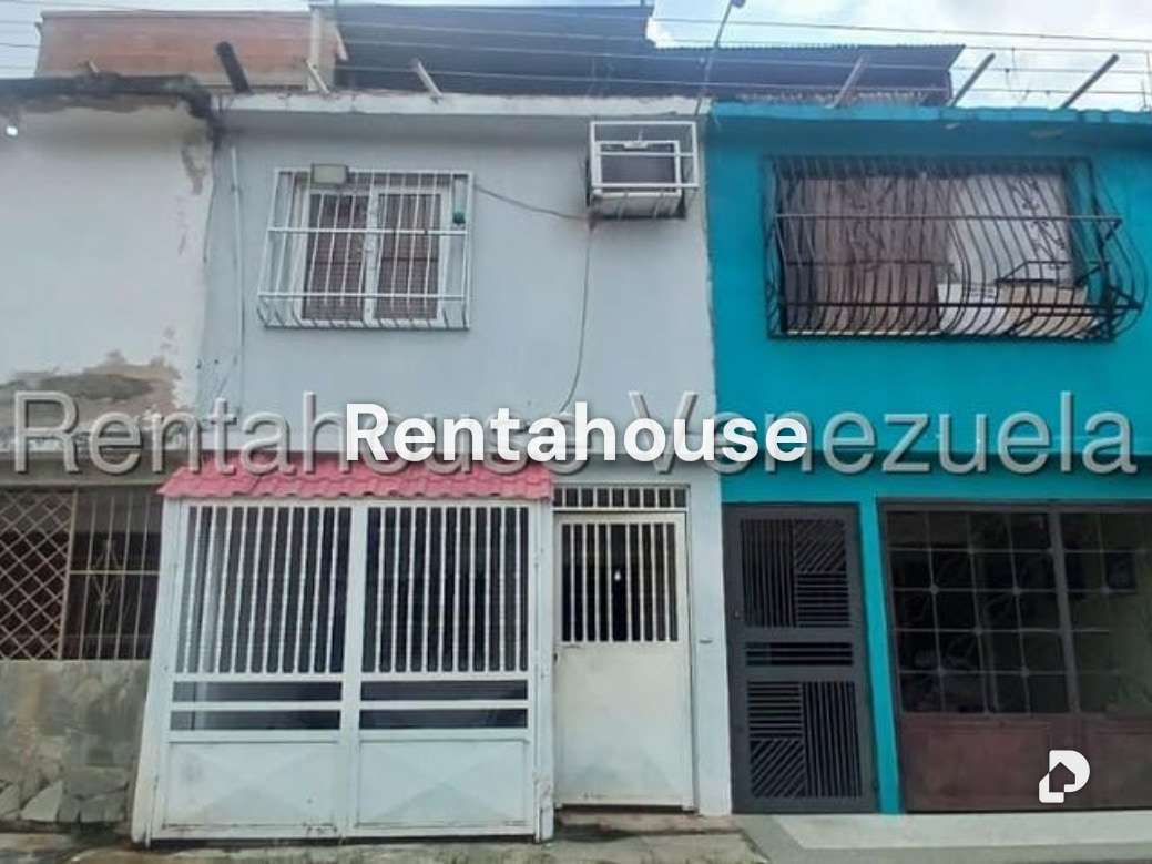 Casa en Urbanización Ricardo Urriera, Valencia – 2