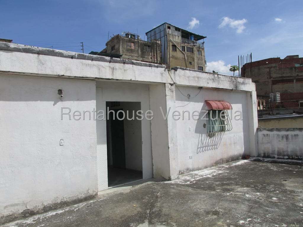 Galpón en Parroquia Santa Rosalía, Caracas - 1