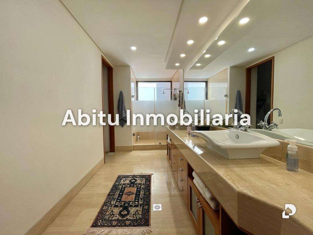 Casa en Loma Linda, Caracas – 17