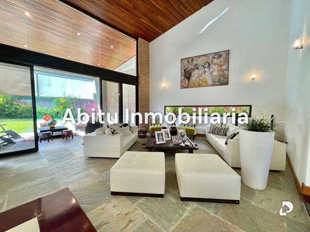 Casa en Loma Linda, Caracas – 8