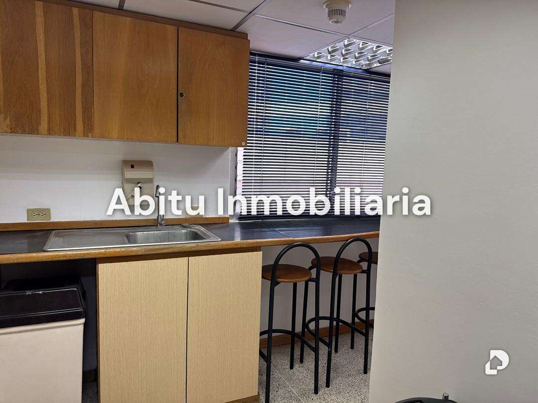 Oficina en La Castellana, Caracas – 22