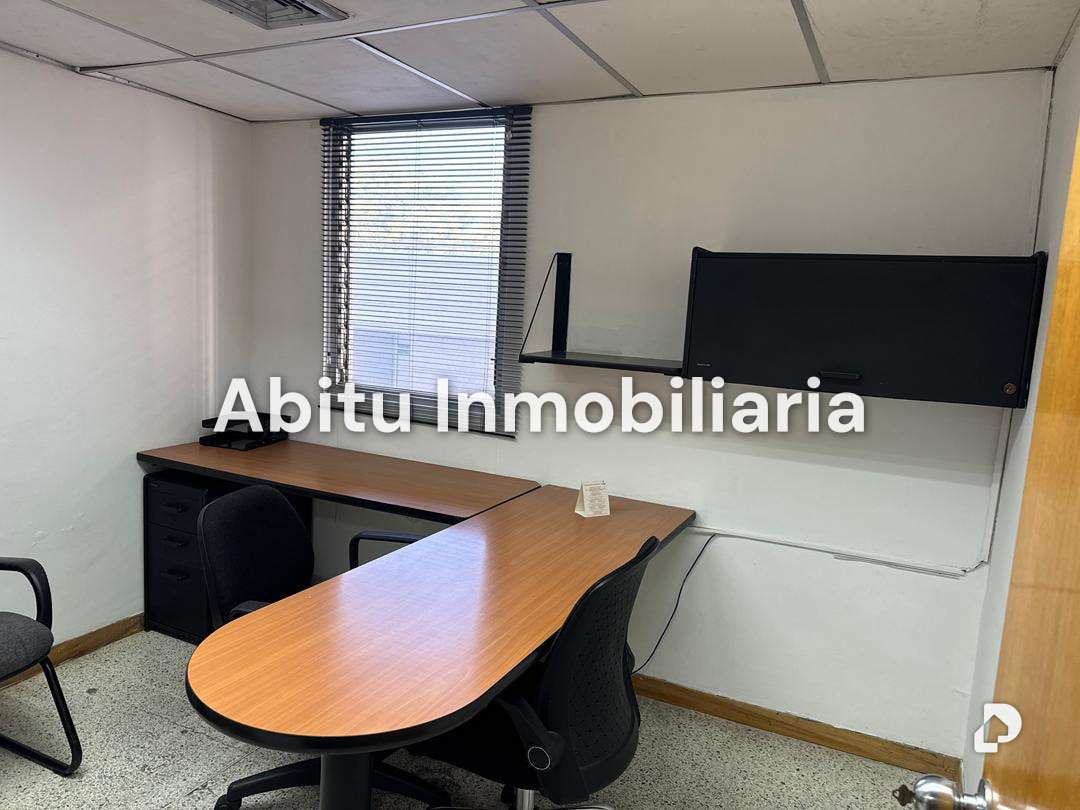 Oficina en La Castellana, Caracas – 13
