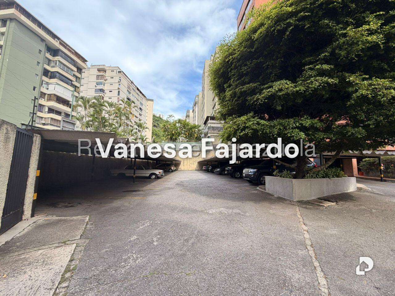 Apartamento en Santa Rosa de Lima, Caracas – 21