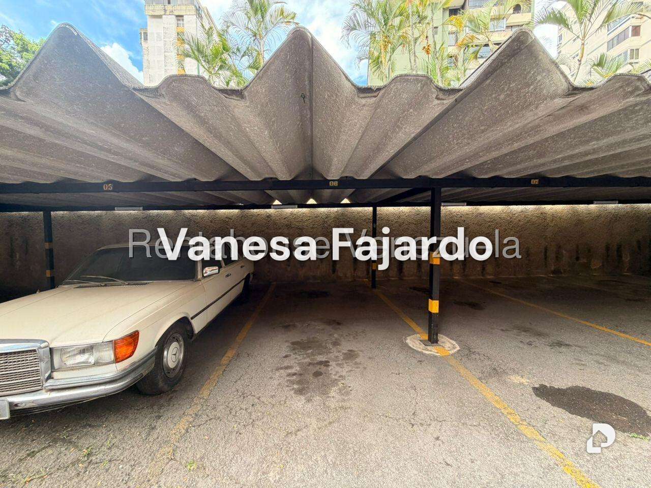 Apartamento en Santa Rosa de Lima, Caracas – 22