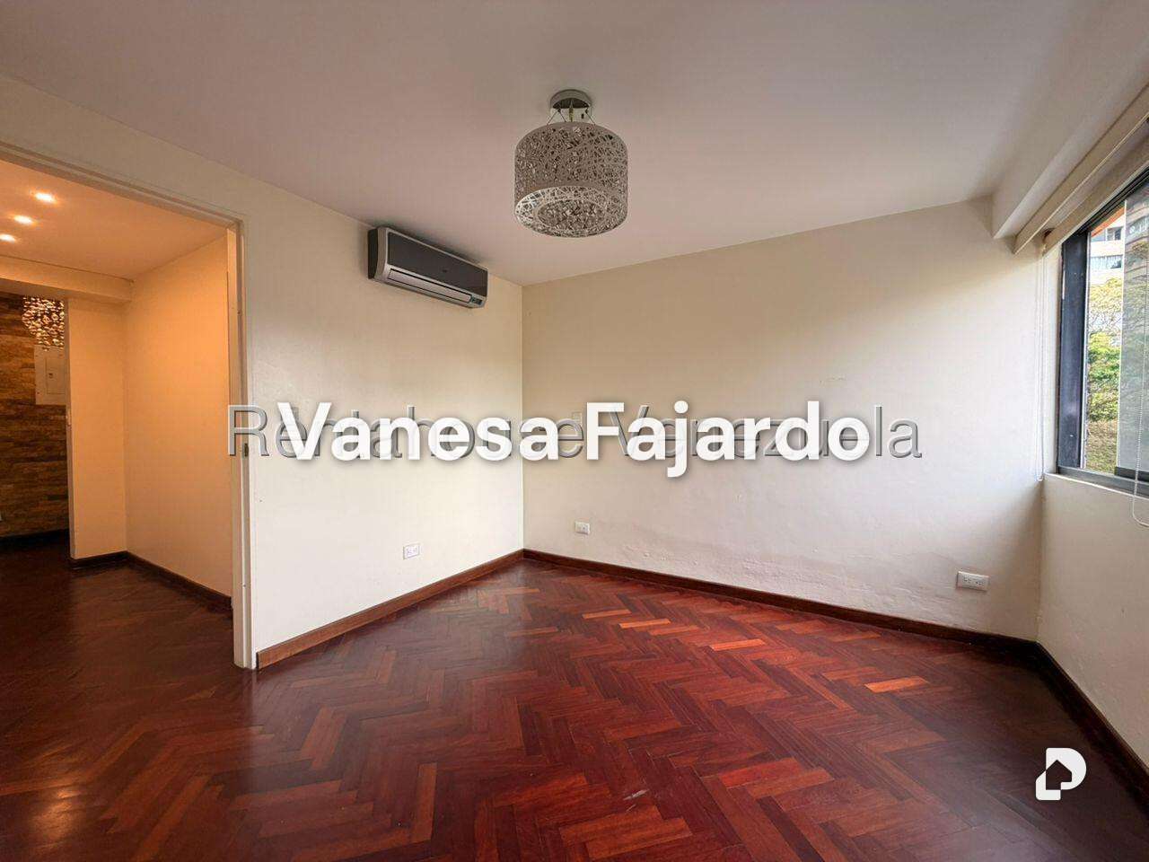 Apartamento en Santa Rosa de Lima, Caracas – 14