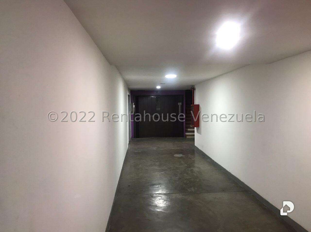 Edificio en Boleíta Sur, Caracas – 22