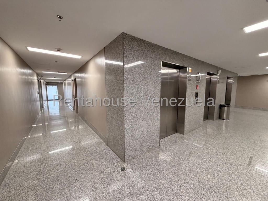 Oficina en Las Mercedes, Caracas