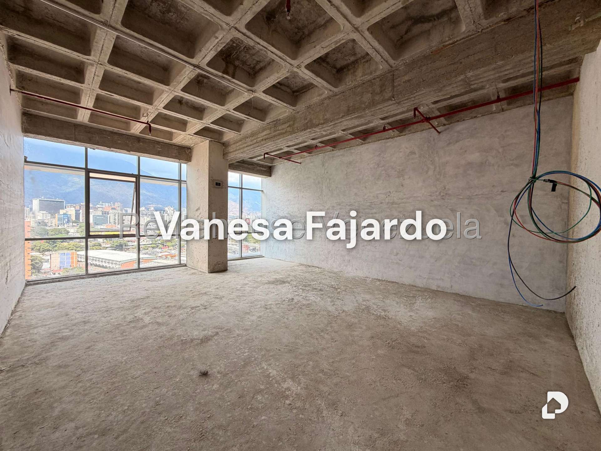 Oficina en Las Mercedes, Caracas – 8