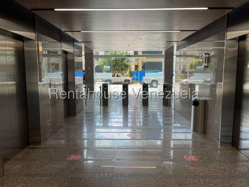Oficina en Las Mercedes, Caracas