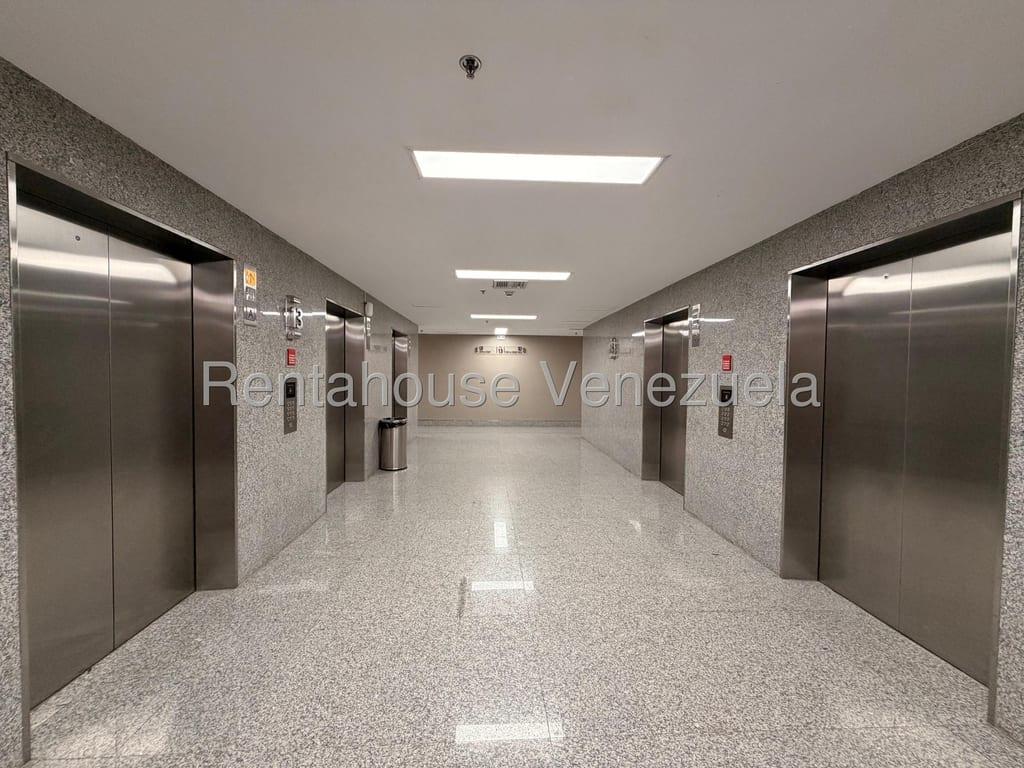 Oficina en Las Mercedes, Caracas