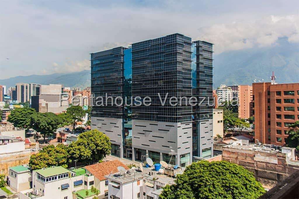 Oficina en Las Mercedes, Caracas - 1