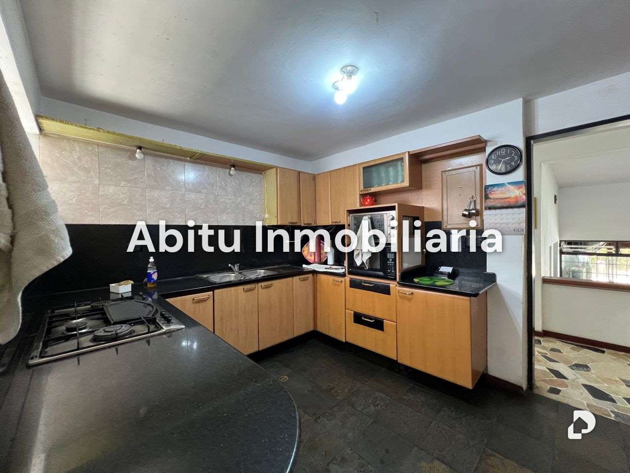 House in Santa Marta, Caracas – 12