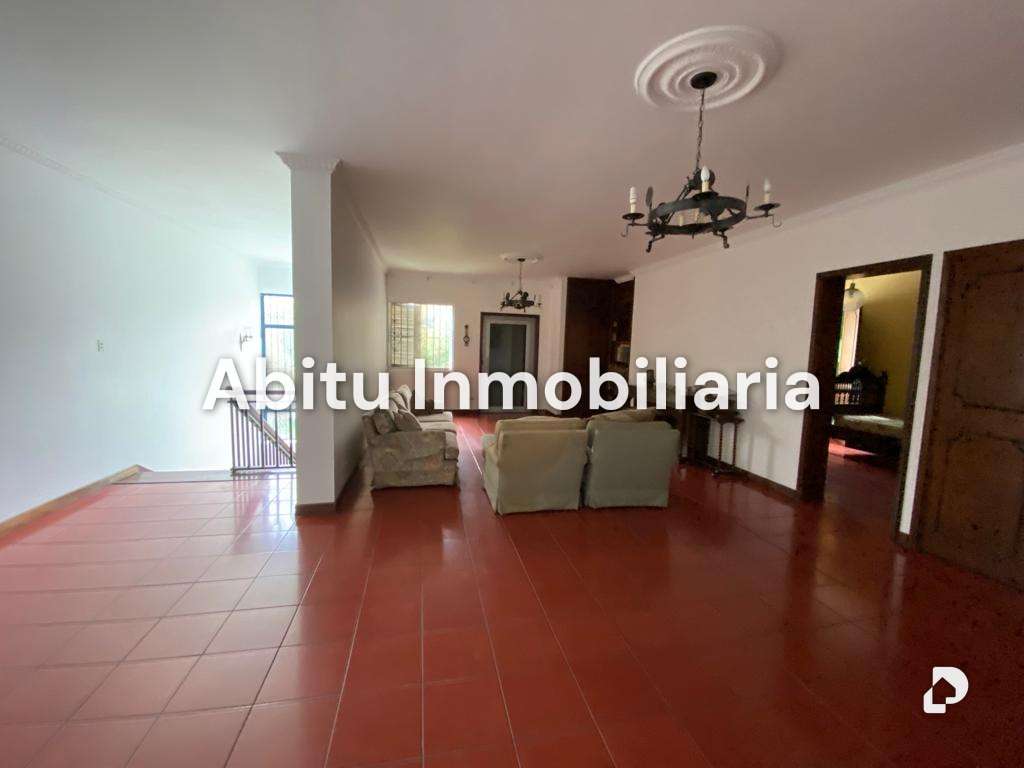 House in Country Club, Caracas – 9