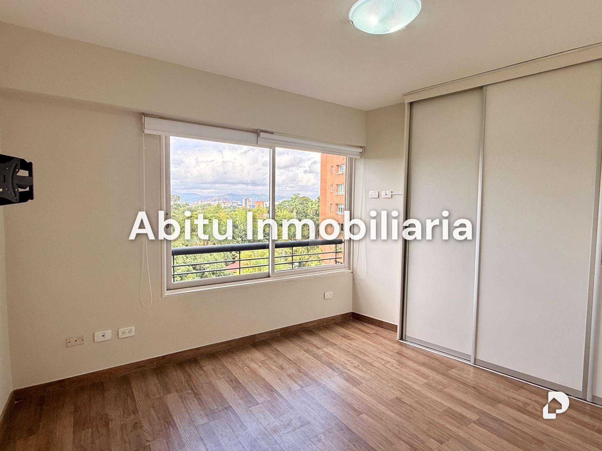 Apartamento en El Pedregal, Caracas – 12