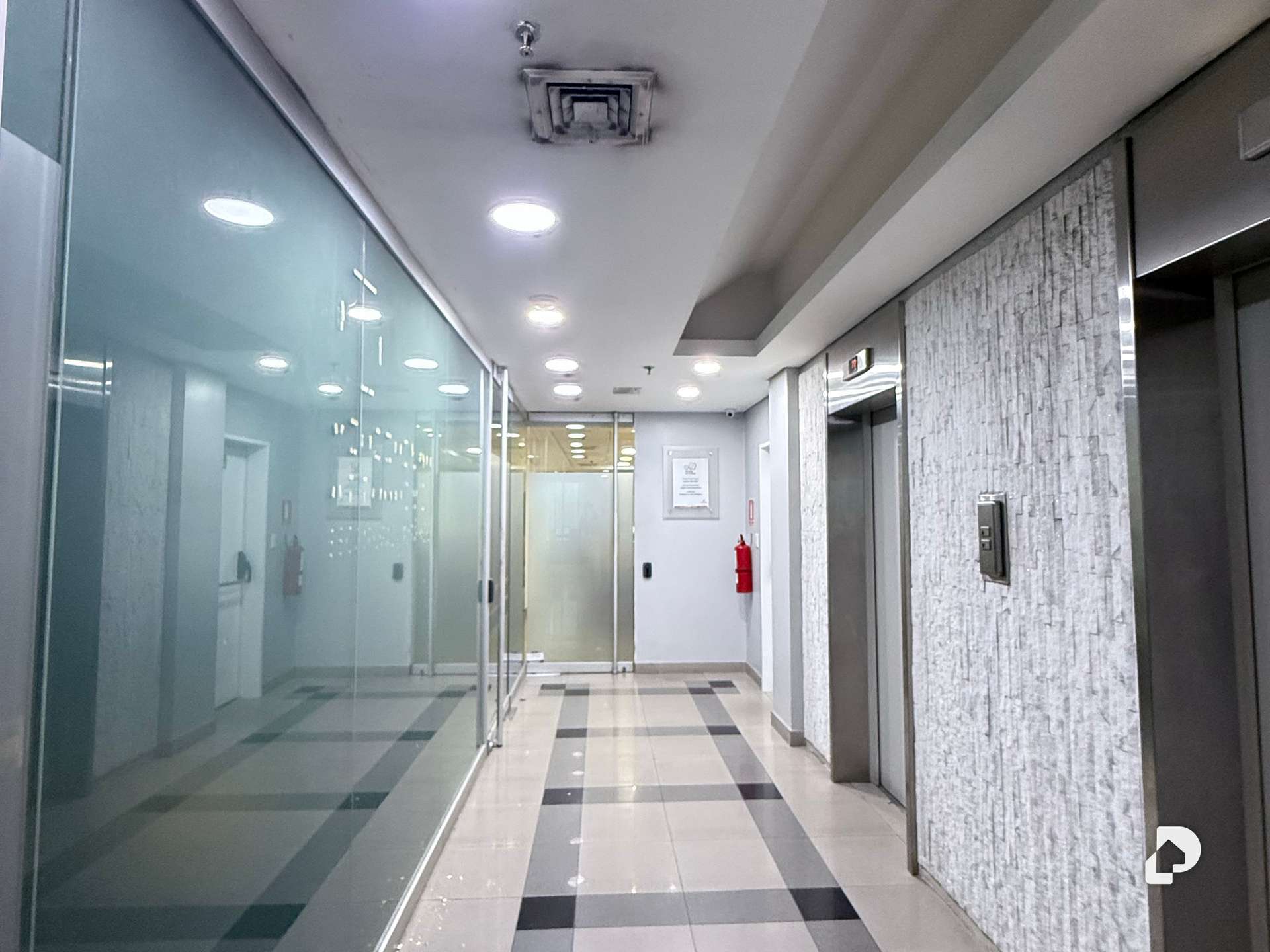 Oficina en El Rosal, Caracas – 11